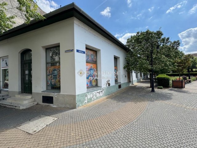 Kiadó üzlethelyiség, Nagykőrösön 400 E Ft / hó