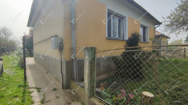 Eladó családi ház, Dobriban 25 M Ft, 3 szobás