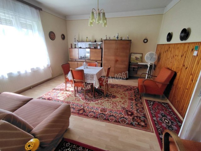 Eladó családi ház, Dunaszekcsőn 20 M Ft, 3 szobás