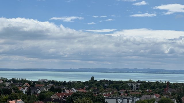 Eladó családi ház, Balatonfüreden 259 M Ft, 6 szobás