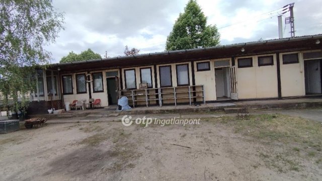 Eladó ipari ingatlan, Nagykátán 150 M Ft / költözzbe.hu