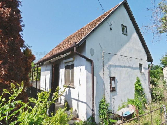 Eladó családi ház, Szatymazon 24.8 M Ft, 3 szobás