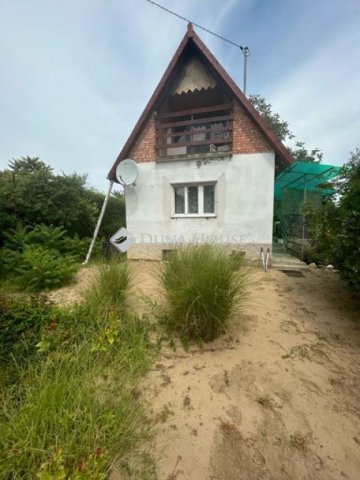 Eladó családi ház, Cegléden 19.9 M Ft, 2 szobás