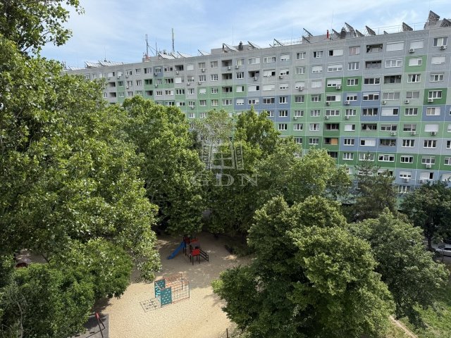 Eladó téglalakás, Budapesten, III. kerületben 75 M Ft, 2 szobás