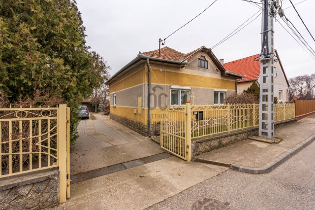 Eladó családi ház, Taksonyon 79 M Ft, 4 szobás