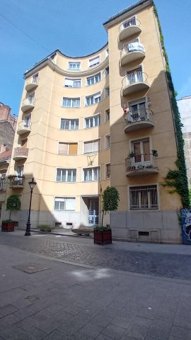 Eladó téglalakás, Budapesten, V. kerületben 64.9 M Ft
