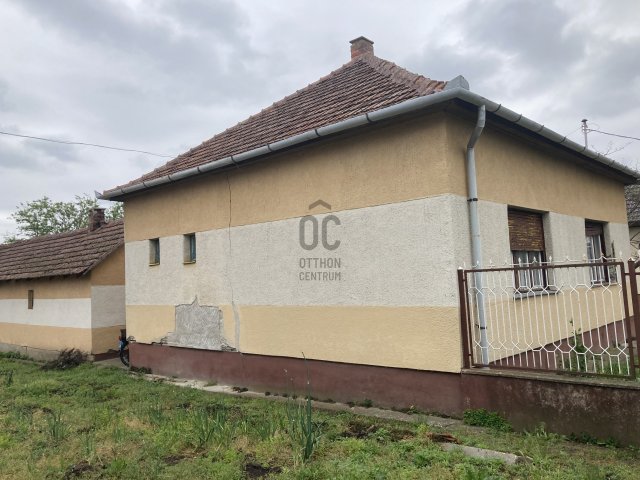 Eladó családi ház, Kunszálláson 25.9 M Ft, 2 szobás