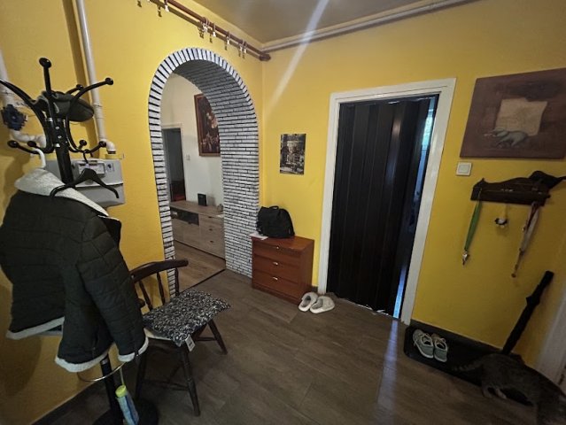 Eladó családi ház, Újszászon 25.5 M Ft, 3 szobás