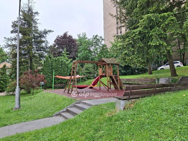 Eladó téglalakás, Budapesten, II. kerületben 82.9 M Ft, 2 szobás