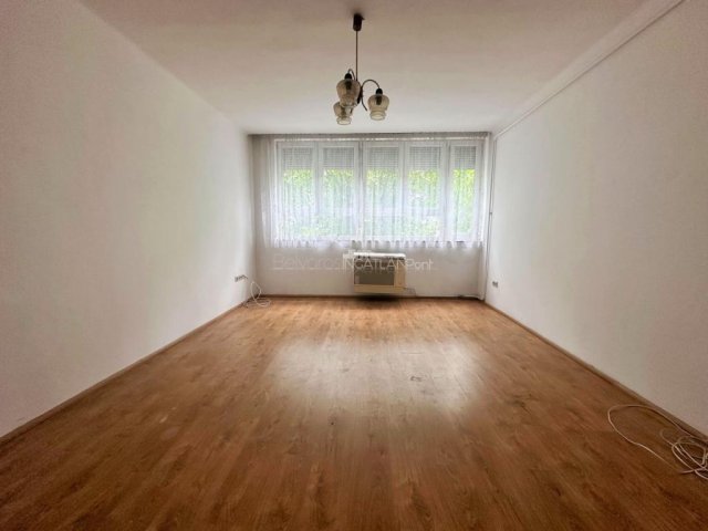 Eladó téglalakás, Szombathelyen 29.9 M Ft, 1 szobás