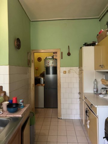 Eladó téglalakás, Komlón 12 M Ft, 2 szobás