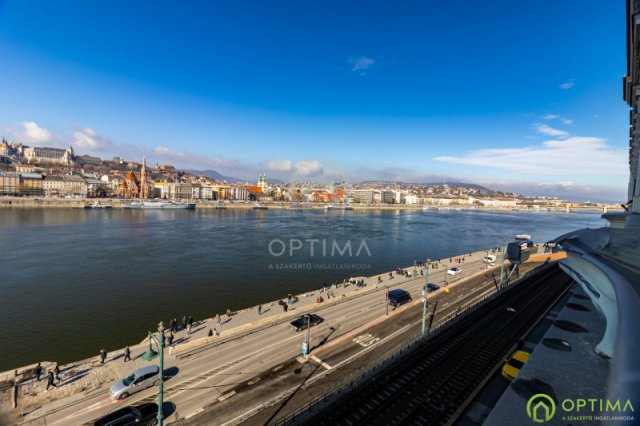Eladó téglalakás, Budapesten, V. kerületben 298 M Ft, 2+1 szobás