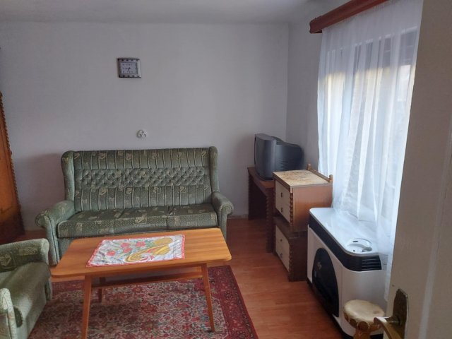 Eladó családi ház, Debrecenben 50 M Ft, 1 szobás