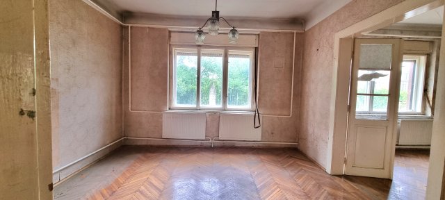 Eladó családi ház, Debrecenben 59.99 M Ft, 3 szobás