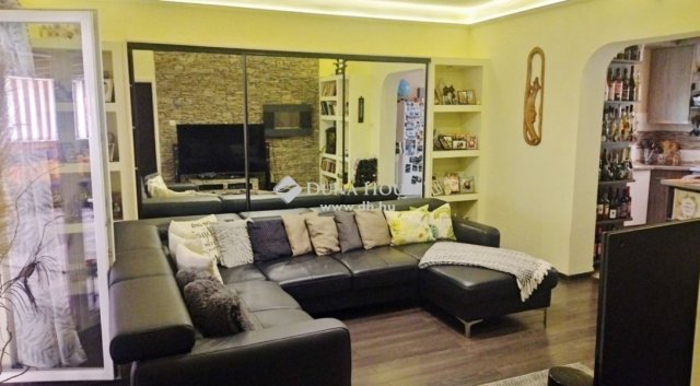 Eladó családi ház, Szentendrén 124.9 M Ft, 3 szobás