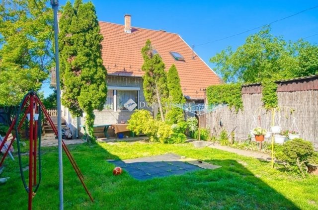 Eladó családi ház, Budapesten, XVIII. kerületben 94.9 M Ft