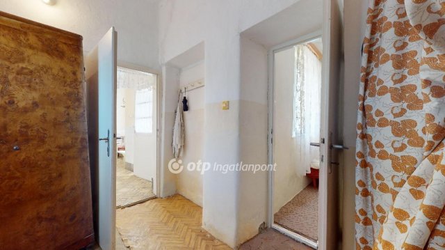 Eladó családi ház, Szentistvánon 14.99 M Ft, 2+2 szobás