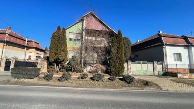 Eladó családi ház, Galgahévízen 50 M Ft, 5 szobás