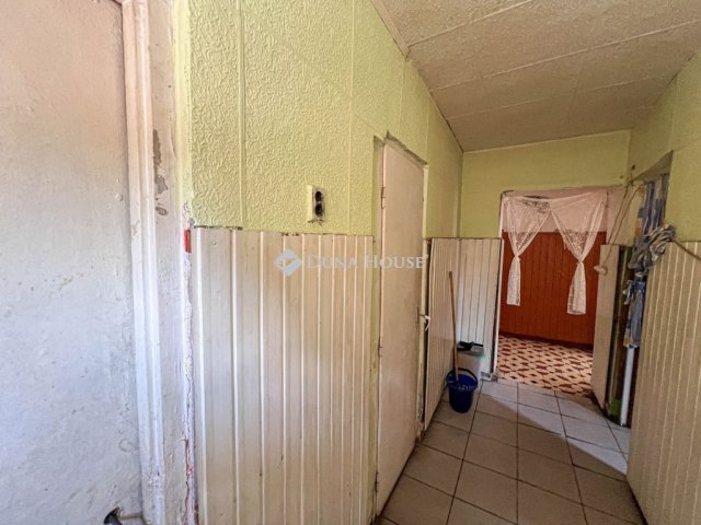 Eladó családi ház, Budapesten, XVIII. kerületben 59.9 M Ft