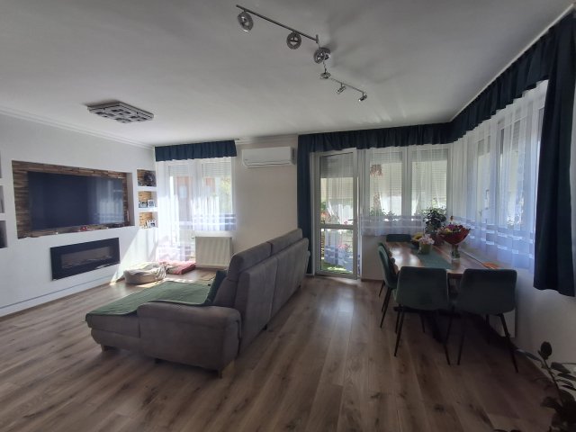 Eladó téglalakás, Szolnokon 63 M Ft, 3 szobás