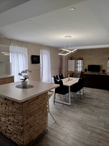 Eladó családi ház, Kaposváron 92 M Ft, 4 szobás
