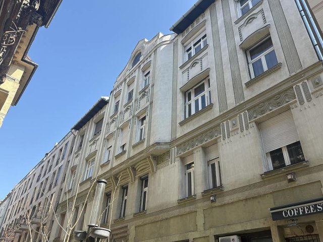 Eladó téglalakás, Budapesten, VII. kerületben 43.5 M Ft
