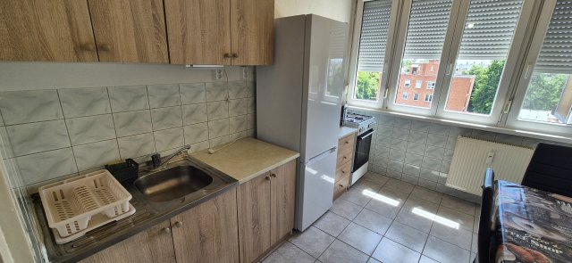 Kiadó téglalakás, albérlet, Debrecenben 220 E Ft / hó, 2 szobás