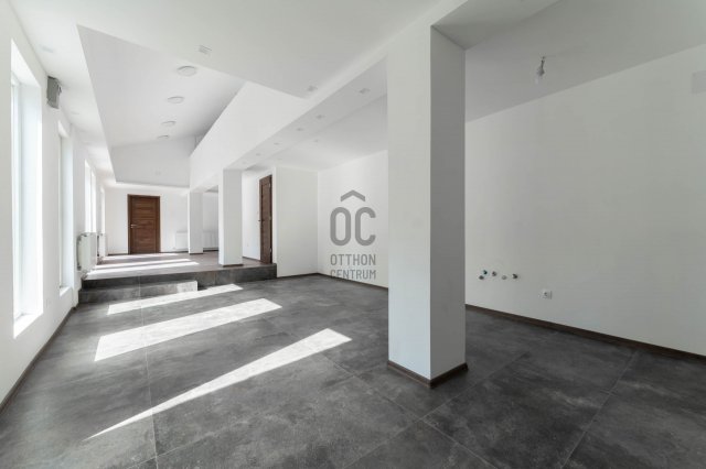 Eladó családi ház, Székesfehérvárott 89.9 M Ft, 5 szobás