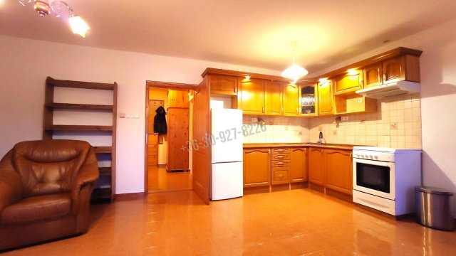 Kiadó téglalakás, albérlet, Győrött 190 E Ft / hó, 3 szobás