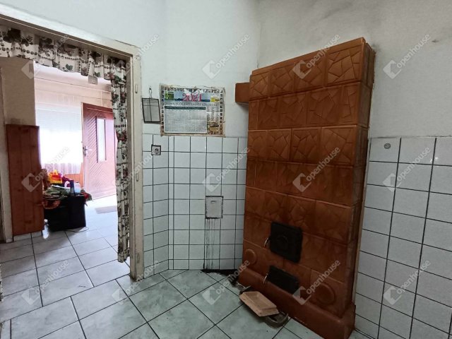 Eladó családi ház, Sümegen 24.9 M Ft, 2 szobás