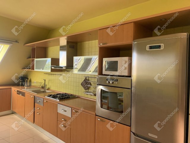 Kiadó téglalakás, albérlet, Debrecenben 450 E Ft / hó, 4 szobás