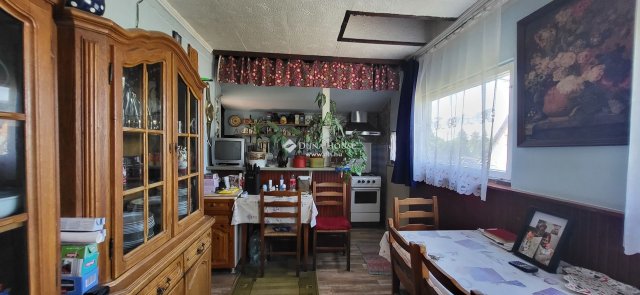 Eladó családi ház, Kulcson 19.5 M Ft, 4 szobás