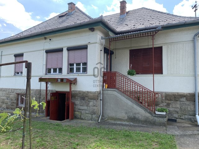 Eladó családi ház, Kisfüzesen 18 M Ft, 4 szobás