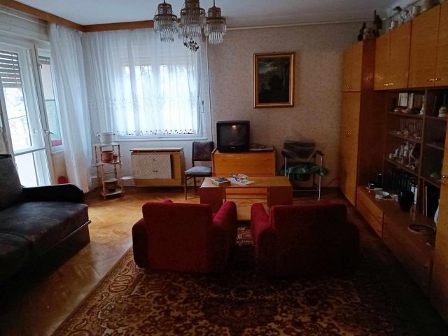Eladó téglalakás, Debrecenben, Komlóssy úton 79.9 M Ft