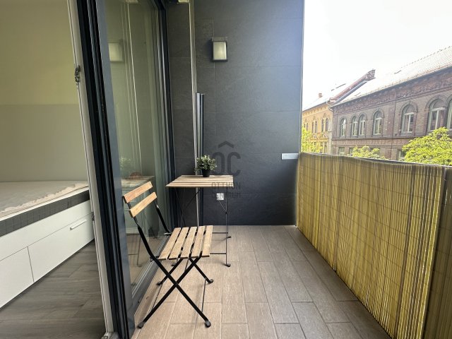 Eladó téglalakás, Budapesten, VIII. kerületben 73.9 M Ft