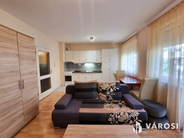 Kiadó téglalakás, albérlet, Békéscsabán 130 E Ft / hó