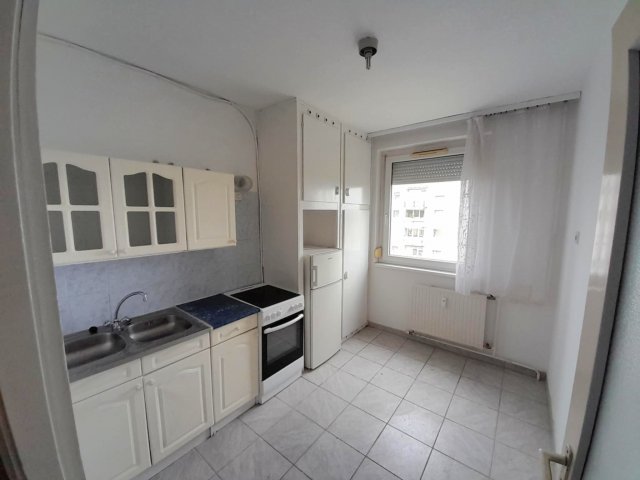 Kiadó panellakás, albérlet, Debrecenben 180 E Ft / hó