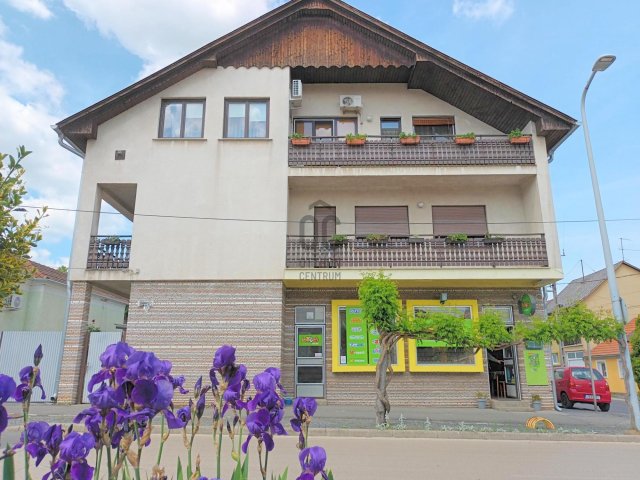 Eladó családi ház, Zalaegerszegen 128 M Ft, 8 szobás