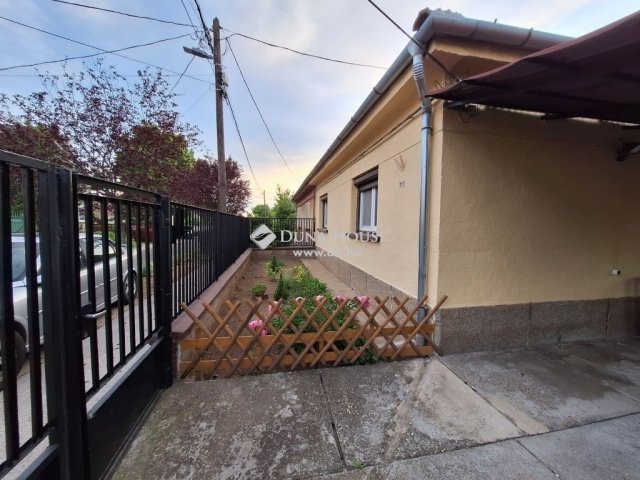 Eladó ikerház, Budapesten, XVI. kerületben 84.9 M Ft, 3 szobás