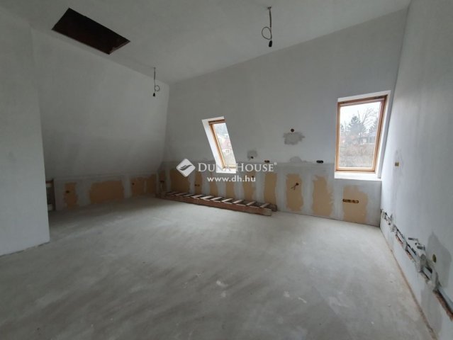 Eladó családi ház, Budapesten, II. kerületben 350 M Ft, 5 szobás