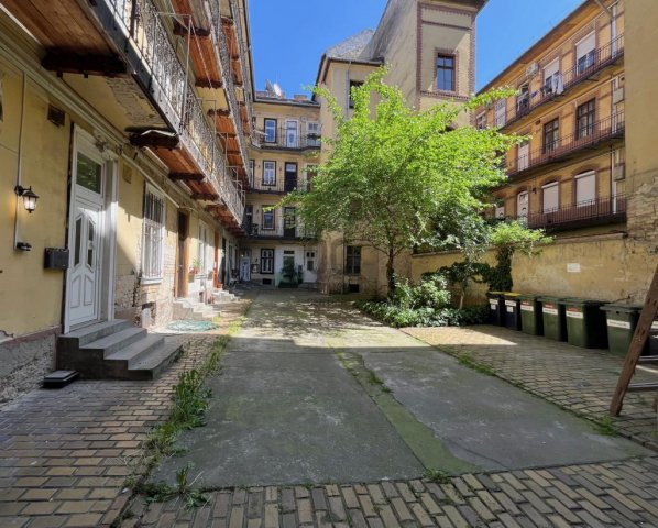 Eladó téglalakás, Budapesten, VIII. kerületben 43.9 M Ft
