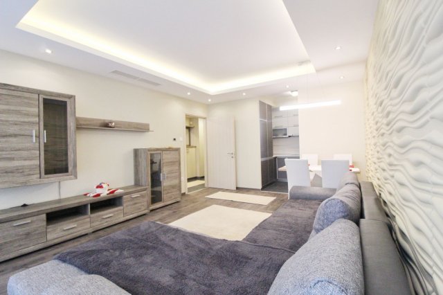 Kiadó téglalakás, albérlet, Debrecenben 400 E Ft / hó, 3 szobás
