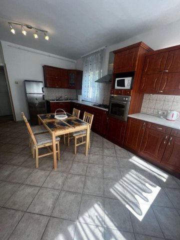 Kiadó téglalakás, albérlet, Debrecenben 360 E Ft / hó, 3 szobás