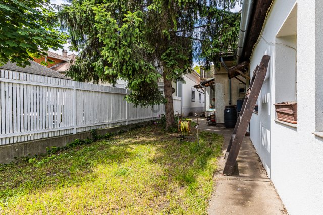 Eladó családi ház, Budapesten, XVI. kerületben 139.99 M Ft