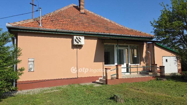 Eladó családi ház, Dömsödön 47.9 M Ft, 2 szobás