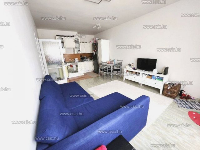 Eladó téglalakás, Budapesten, XV. kerületben 61.9 M Ft