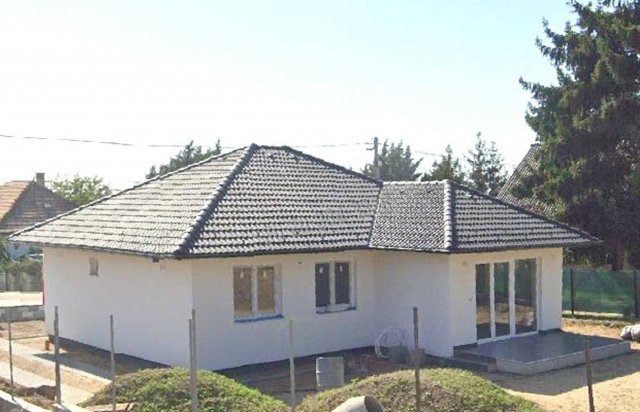 Eladó családi ház, Erdőkertesen 92.5 M Ft, 5 szobás