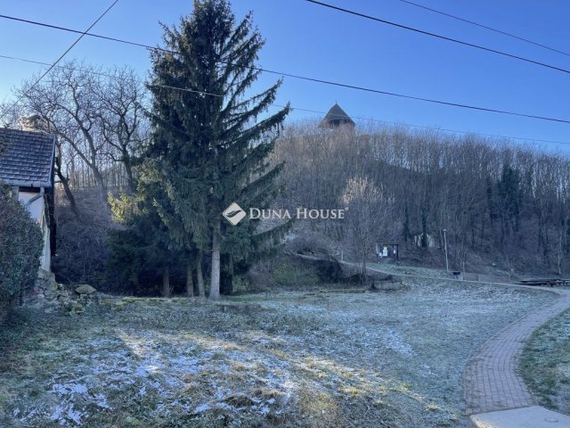 Eladó telek, Nógrádon, Hunyadi utcában 26.67 M Ft