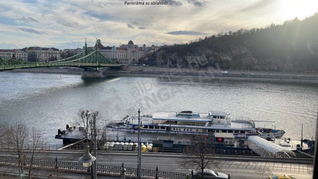 Kiadó téglalakás, albérlet, Budapesten, V. kerületben, 3 szobás