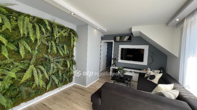 Eladó téglalakás, Gyöngyösön 75.3 M Ft, 4+1 szobás